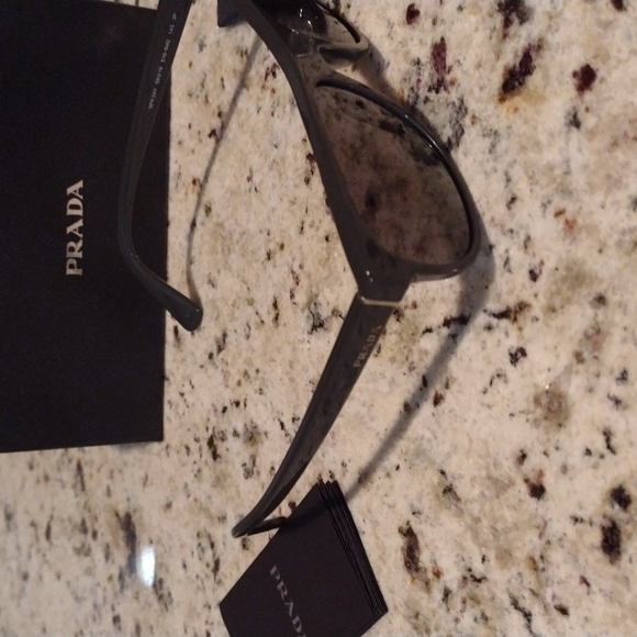 Prada polarized sunglasses spr 04xs made in Italy - Picture 2 of 8